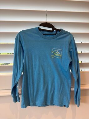 Quiksilver Boys' Teal Blue Long Sleeve Logo Tee - Like new but has stain